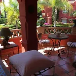 Luxury In 5 Star Urbanization Appartement *